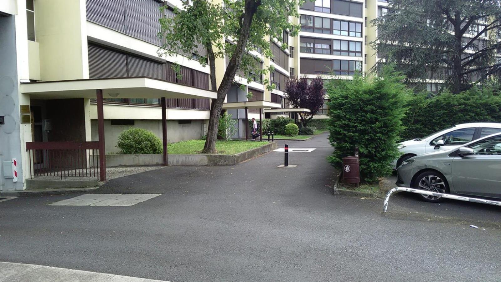 クレルモン・フェランLe Puy De Domeアパートメント エクステリア 写真